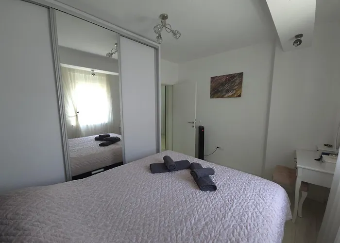 Domatio Апартаменты Нови-Пазар